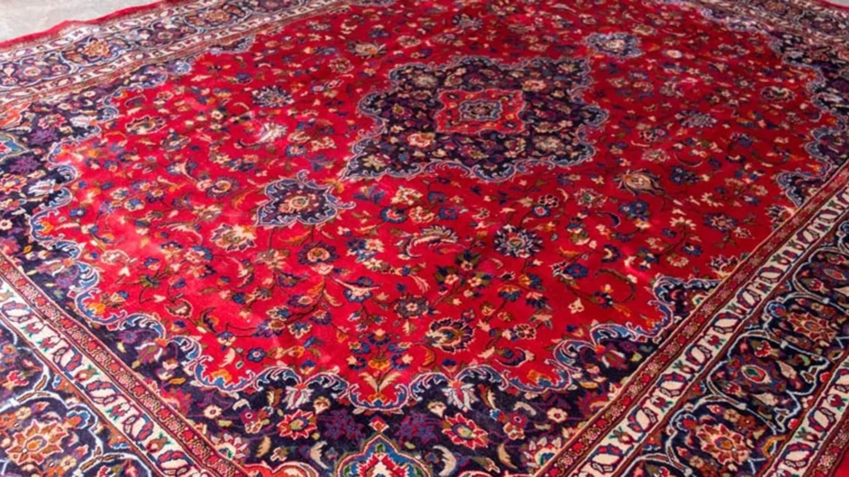 mashhad-rug-min